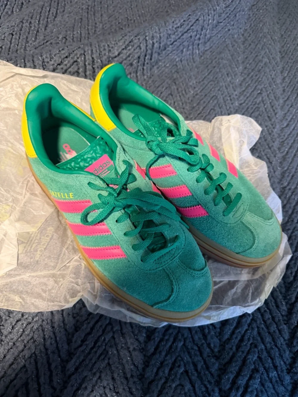 adidas Green Pink Yellow Women's Sneakers. - Picture 8 of 8